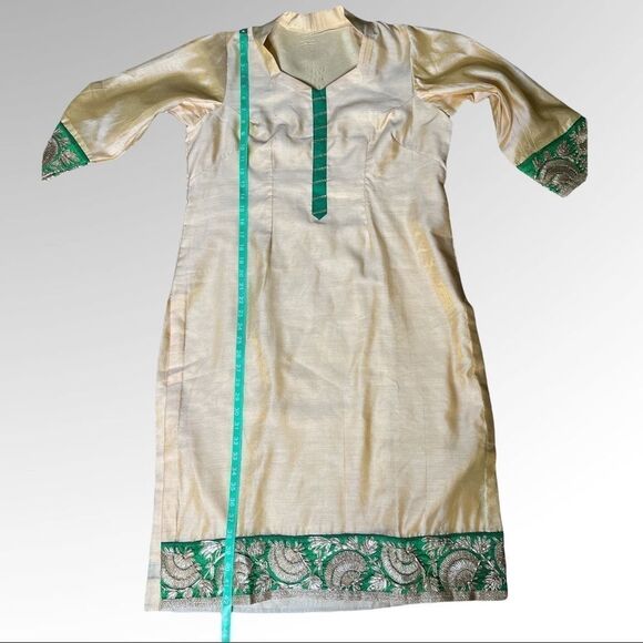 Indian/Punjabi Gold With Green Salwar Kameez 3pc Suit - Picture 9 of 11